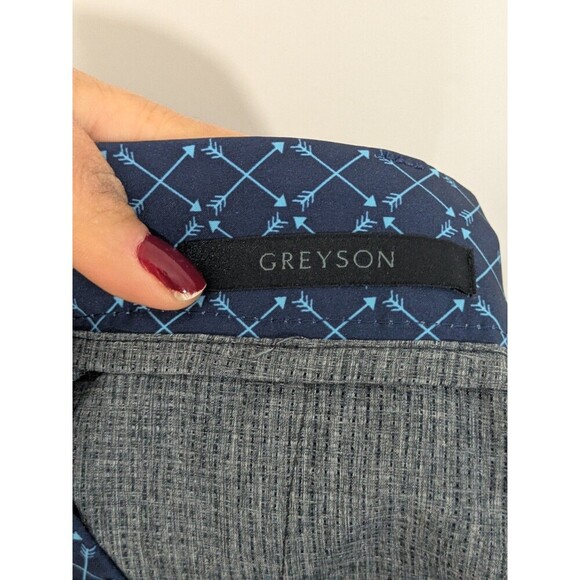 Brand New Greyson Golf Tour Men’s Montauk Shorts Navy Blue Arrow Print Size 38 - Picture 8 of 8